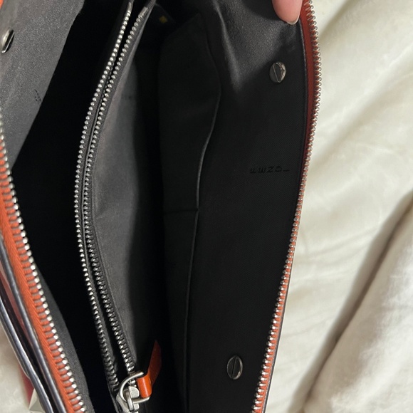 Fendi By The Way Medium Bag – Red Leather – (pre-loved , COA+QR code) - Picture 5 of 6